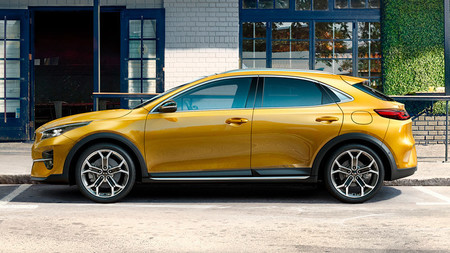 KIA XCeed, el Forte que se hizo crossover se presentará el 26 de junio