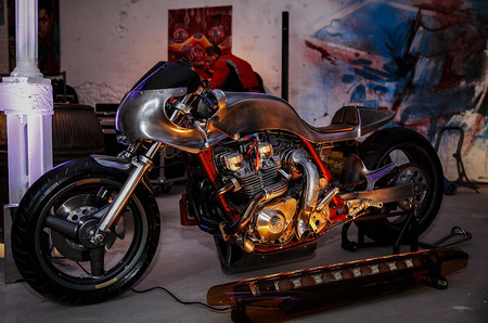 Esta es la Bestia de Valtorón, un dragster sobrealimentado, reciclado y made in Spain