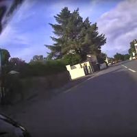 Tres minutos de pánico. Así retuerce Josh Brookes a la Norton SG6 en el IOMTT 2017 