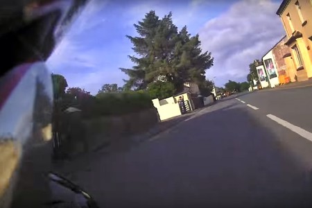 Tres minutos de pánico. Así retuerce Josh Brookes a la Norton SG6 en el IOMTT 2017