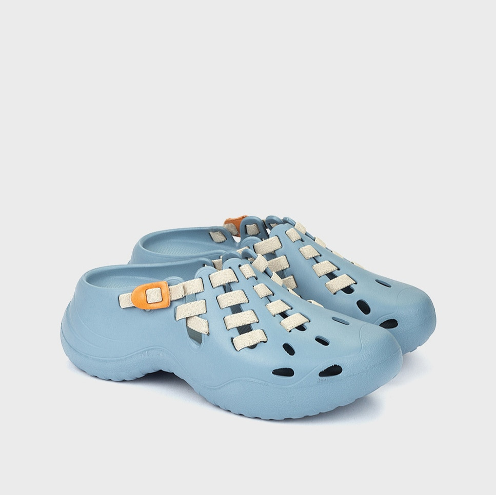 Zuecos de mujer con plantilla acolchada Azul claro Pikolinos
