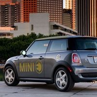 El primer MINI eléctrico podría dejar Reino Unido para fabricarse en Alemania