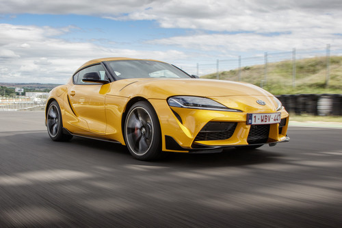 Probamos el Toyota GR Supra: un deportivo ágil, rápido, divertido y también sorprendentemente cómodo y refinado