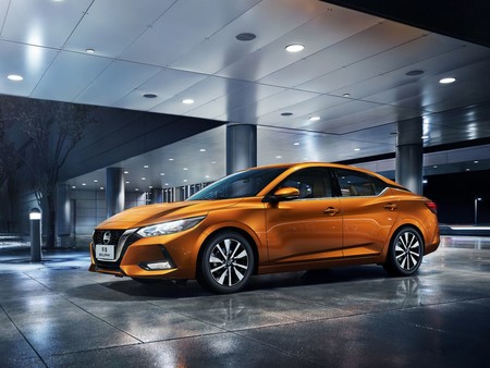 El nuevo Nissan Sentra seguiría los pasos del Versa: más seguridad y equipamiento desde la versión base