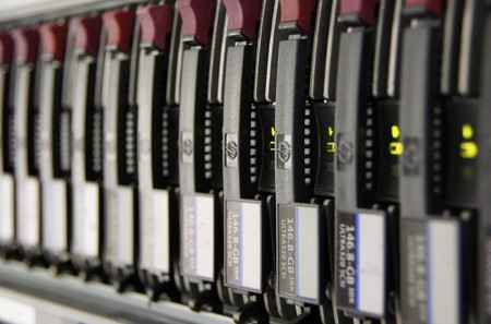 FoundationDB, la base de datos usada por iCloud, pasa a ser de código abierto