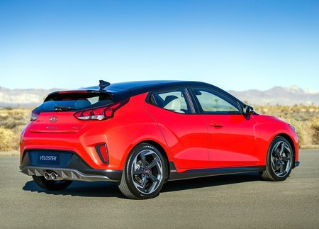 Hyundai Veloster Turbo 2019 8