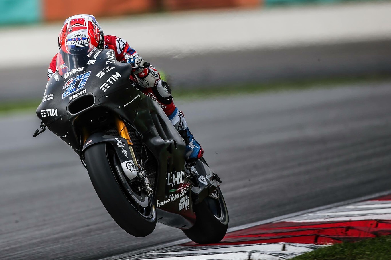 Has oído bien: Casey Stoner lidera los primeros entrenamientos en Sepang