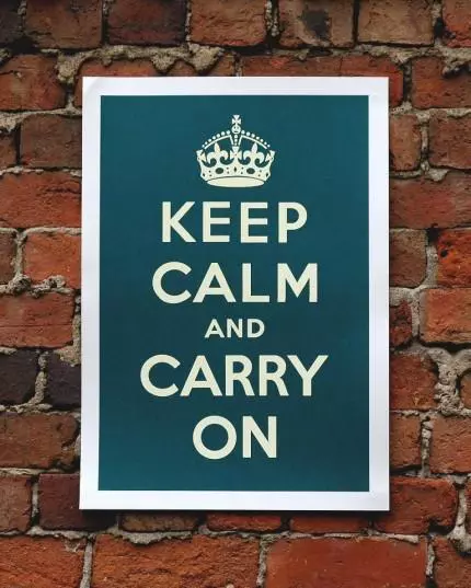 La historia del póster "Keep calm and carry on"