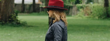 Las mujeres de +40 más clásicas arrasarán con la chaqueta 'estilo Barbour' de Bershka perfecta para looks de lluvia 