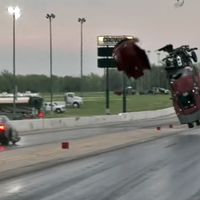 Este Corvette C7 dragster echando a volar es un ejemplo claro de exceso absurdo de potencia 