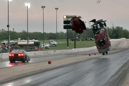 Este Corvette C7 dragster echando a volar es un ejemplo claro de exceso absurdo de potencia