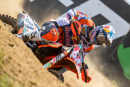 Jorge Prado gana en Bulgaria y se lanza a por el título de MX2. Jeffrey Herlings suma su 15º doblete