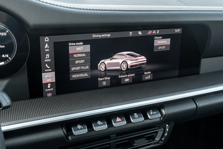Porsche 911 992 pantalla de 10,9 pulgadas