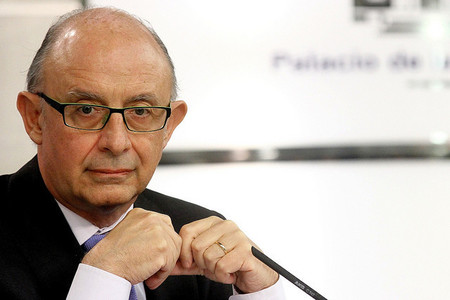 El déficit publico alcanza el 5,44 % y se queda a las puertas del objetivo para 2013
