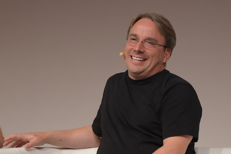Linus Torvalds vuelve a la carga: dice que los parches de Intel son una "absoluta y completa basura"
