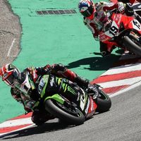Jonathan Rea se confiesa: "Álvaro Bautista es el primer gran rival de mi carrera deportiva"