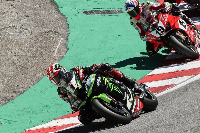 www.motorpasionmoto.com