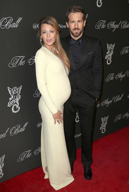 Ryan Reynolds empieza a barajar nombres para el bebé... miedito