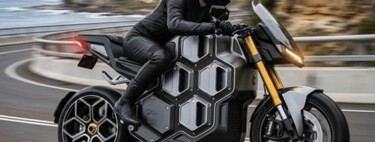 Parece un panal de abejas, pero esta idea revolucionaria puede acabar con el gran problema de las motos eléctricas 