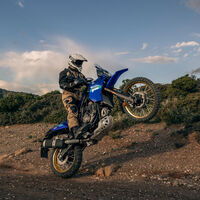 La nueva Yamaha Ténéré 700 Extreme estrena suspensiones buscando ser un juguete dakariano para el enduro