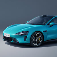 "Nos habían sancionado. Fue como si nos cayera un rayo". El CEO de Xiaomi confiesa que se metieron a hacer un coche eléctrico como respuesta a las sanciones de Donald Trump en 2021