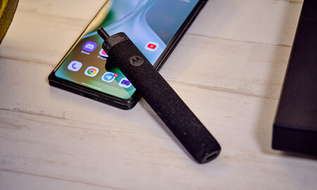 Analisis Motorola Razr Fold 29