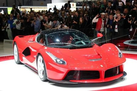 Fernando Alonso prueba LaFerrari en Fiorano