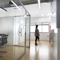 Tras el fiasco de la reducción de jornada laboral, al Gobierno solo le ha quedado una vía: que los funcionarios trabajen menos   