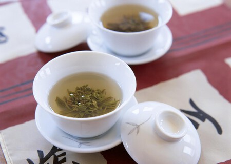 Todas las propiedades y beneficios del té verde: ¿de verdad ayuda a perder peso?