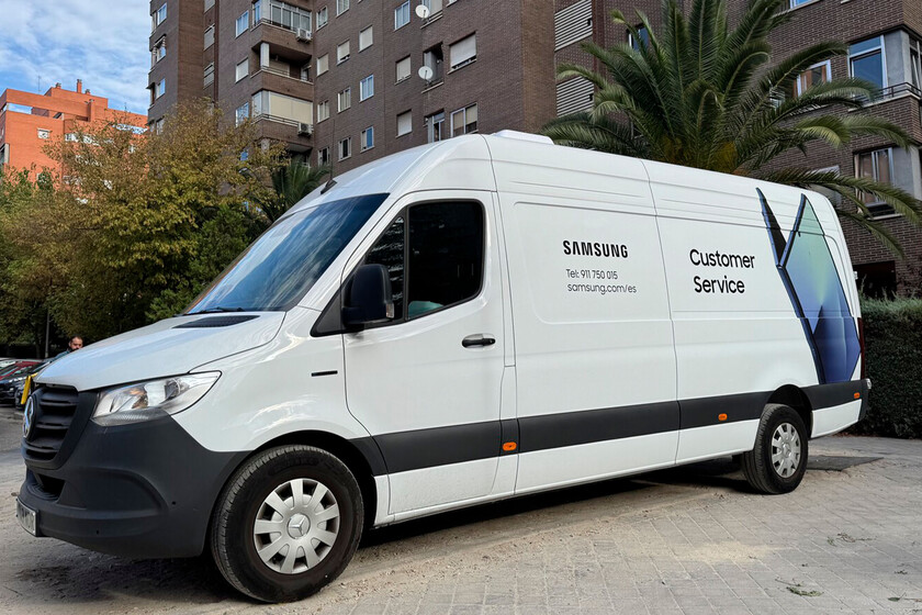 Otra ventaja de tener un Galaxy: que te reparen el móvil a la puerta de casa, incluso a cero euros