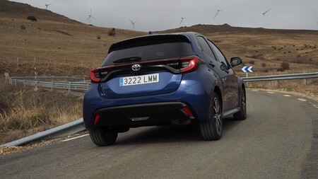 Toyota Yaris 14