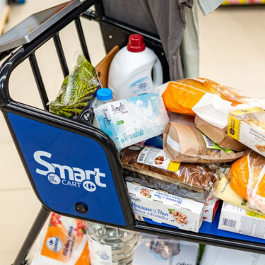 El carro del futuro llega a Carrefour: te diseña la ruta para no perder tiempo en el super y no hacer cola para pagar 