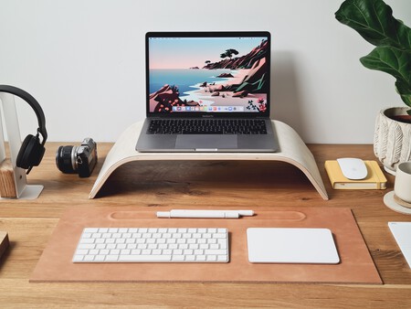 Clic sí, pero sin apretar: un simple ajuste del trackpad de nuestro Mac para reducir la fatiga tras horas frente al ordenador