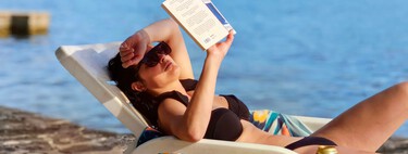 Ir a la playa y volver a casa más cansado que tras un día de trabajo no es extraño: la psicología sabe por qué te pasa
