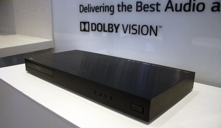 LG pone a la venta su nuevo Blu-ray UHD de gama media-baja por 300 dólares