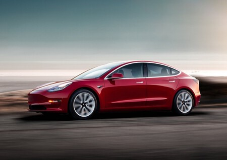 Tesla Model 3 2018 1600 03