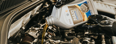 Estás tirando tu dinero cambiando el aceite al coche más de la cuenta, según este estudio