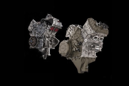 ¡Temblad japonesas! El motor Desmosedici Stradale ya está aquí: 1.103 cc, 210 cv y 120 Nm de par