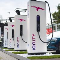 Los cargadores ultrarrápidos de IONITY y Cepsa para coches eléctricos despegan en España uniendo Madrid y Barcelona