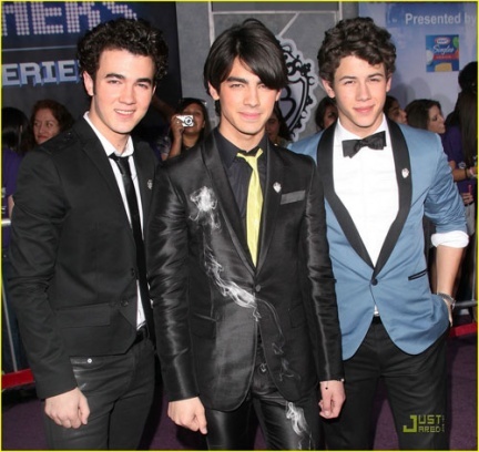 Los Jonas Brothers estrenan película