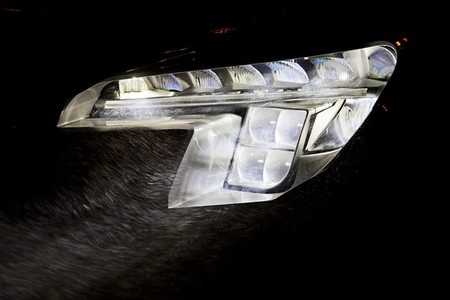 Led Matrix de Opel, usando las 'largas' por defecto