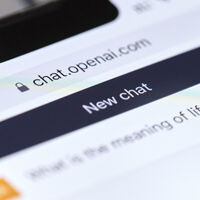 Una ingeniera de Amazon preguntó a ChatGPT cómo dejar su medicamento de la epilepsia. La IA diseñó un plan de 25 días y terminó de la peor manera 
