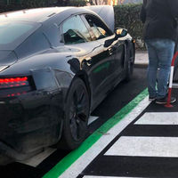 Han cazado al Porsche Taycan recargando sus baterías y ahora sabemos más sobre él