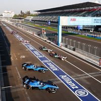 La FIA se empeña en usar el halo, pero en la Fórmula E hace la vista gorda con los cinturones