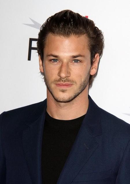 Gaspard Ulliel, el actor francés que da vida a Yves Saint Laurent