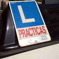 Un vietnamita se gastó 3.300 euros para sacarse el carnet de conducir. Ahora le prohíben hacer el examen práctico con un intérprete