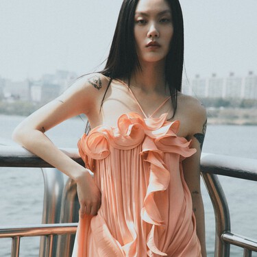 Sfera nos sorprende en rebajas con los vestidos más sofisticados: son holagados, fresquitos y parecen de pasarela