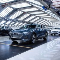 "Sufriremos daños a largo plazo": el Grupo Volkswagen se plantea cerrar fábricas porque vende menos coches eléctricos de lo que esperaba 