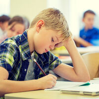 Si tu hijo ha terminado el trimestre con malas notas esto es lo que puedes hacer para ayudarle