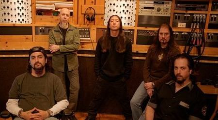 Dream Theater grabarán un tema instrumental para 'God of War III'